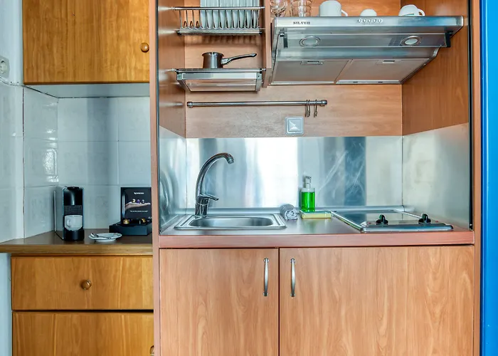 דירה Alpha נאוסה