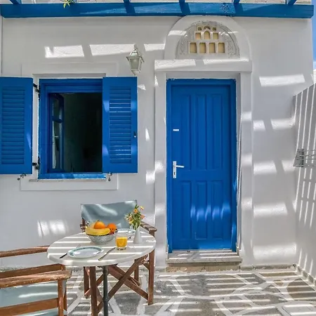 Alpha * Naousa (Paros)